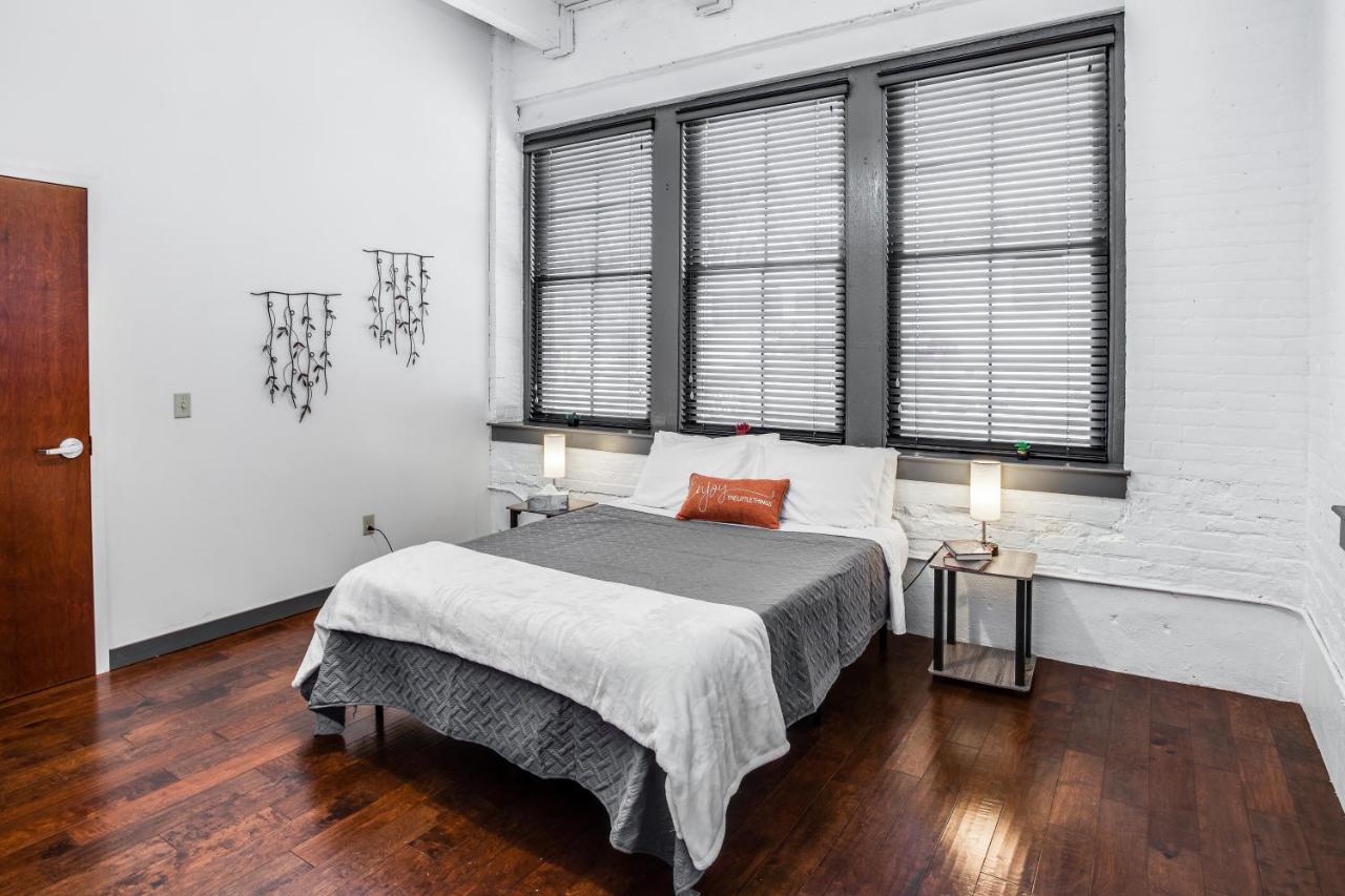 شقة Ny Style Centric Loft With King Bed By Park Ave روتشستر المظهر الخارجي الصورة