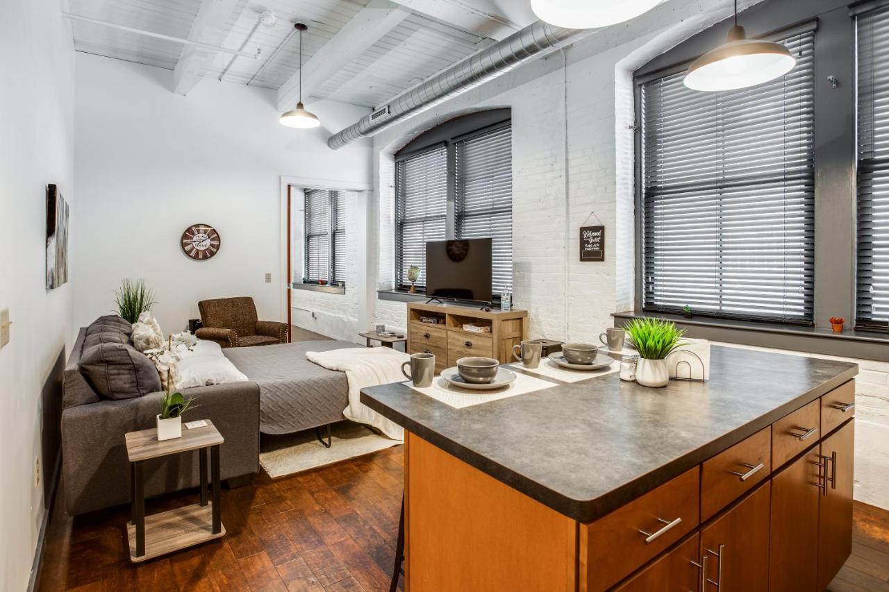 شقة Ny Style Centric Loft With King Bed By Park Ave روتشستر المظهر الخارجي الصورة